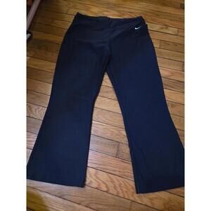 Nike Dri-FIT Black 3/4 Pants Size S